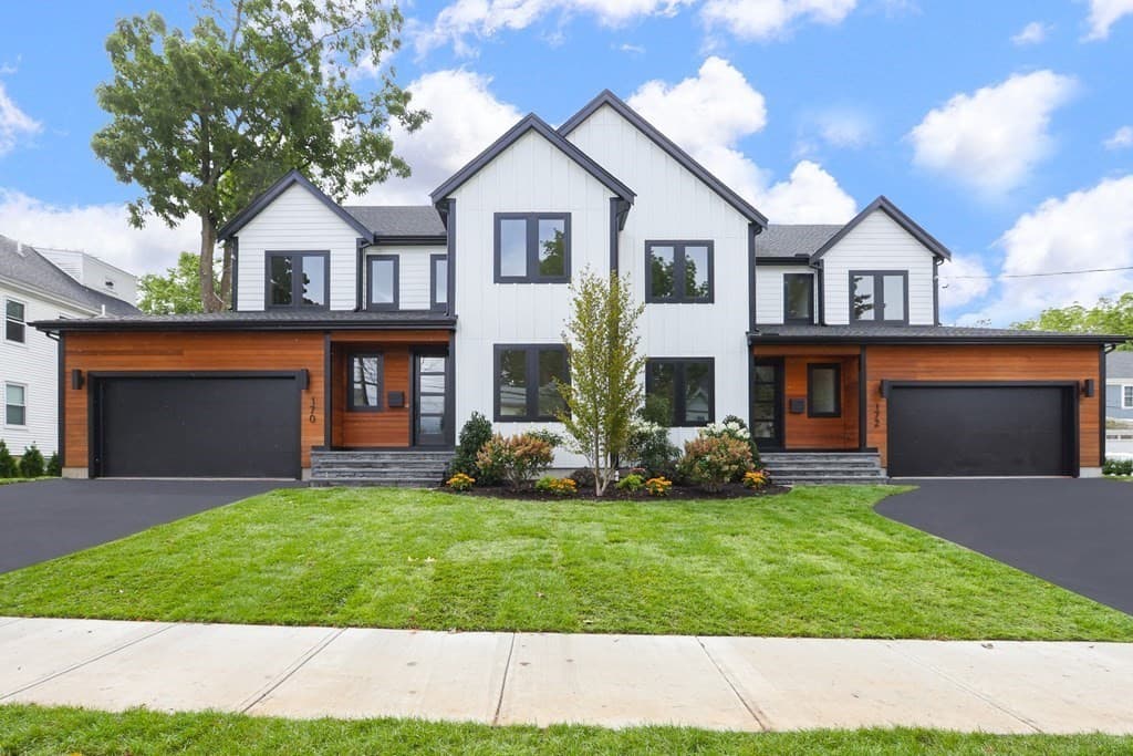 172 Pearl St 2, Newton, Massachusetts 02458