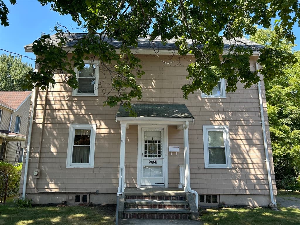 31 Emerald St, Newton, Massachusetts 02458