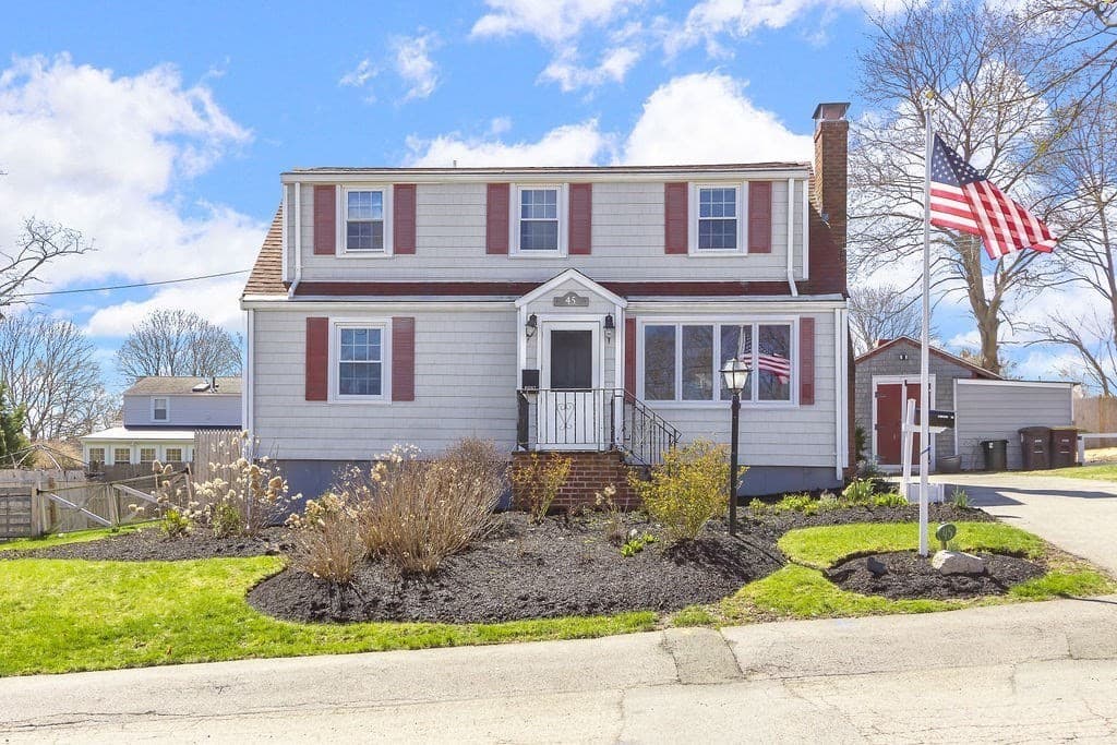 45 Doris Dr, Weymouth, Massachusetts 02191
