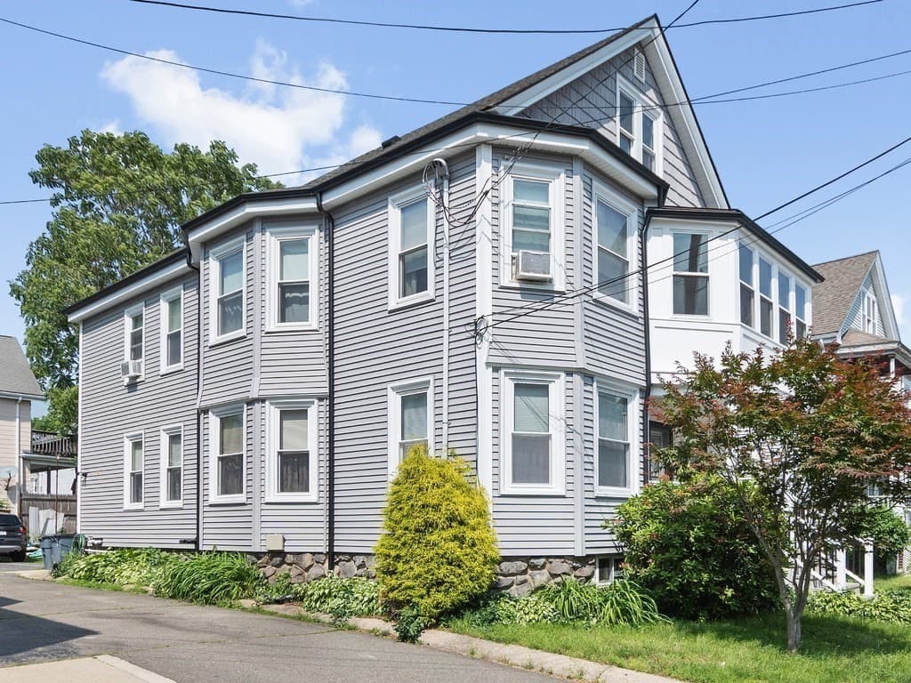 210-212 Brown Street, Waltham, Massachusetts