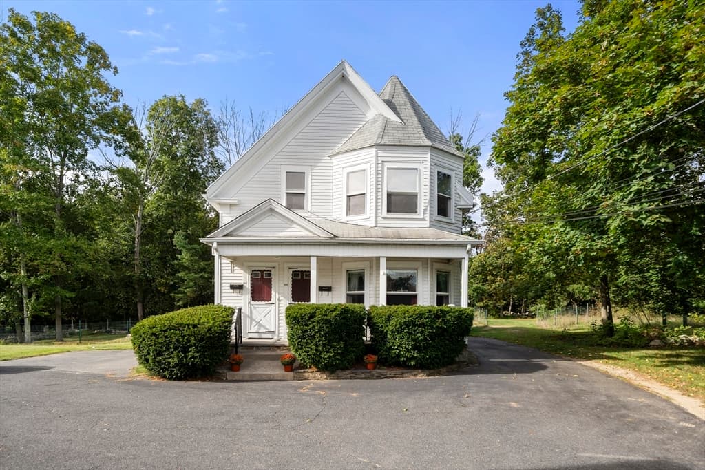 525-527 Torrey St, Brockton, Massachusetts